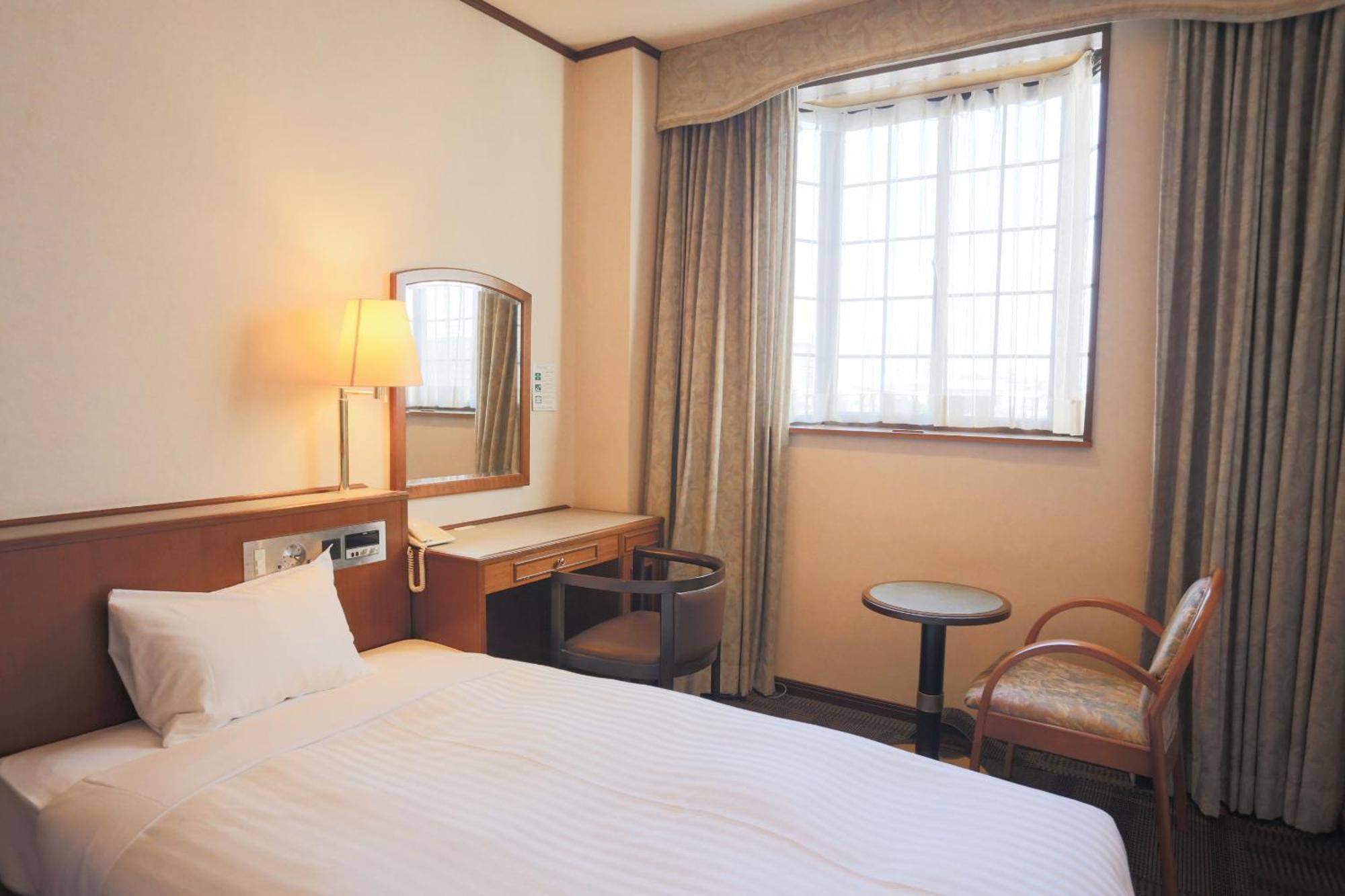 Hotel Castle Inn Suzuka Exterior photo